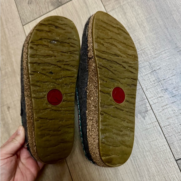 Unisex Haflinger Gray Wool Slip-On Mule Clogs - Picture 4 of 8